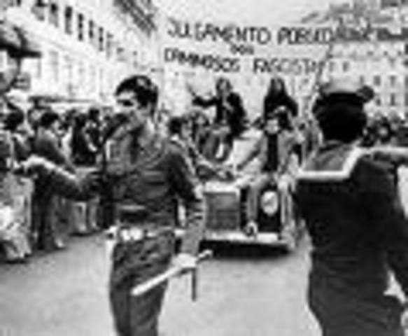 Revolução dos Cravos