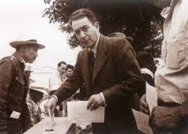 Ofiina Editora Popular