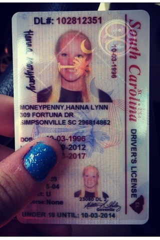 Tengo conducir mi licencia