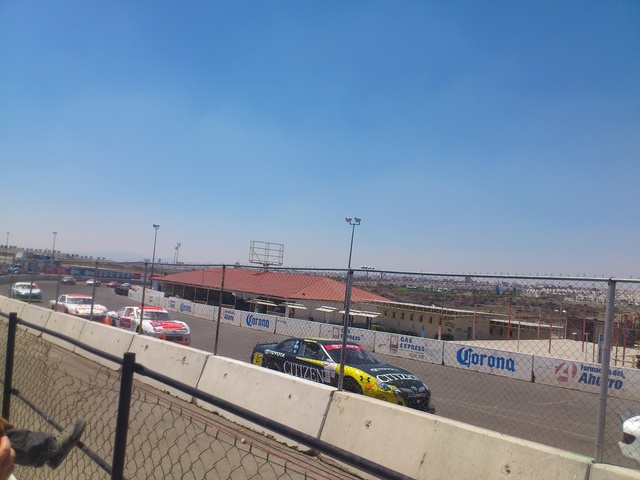 Vi mi primera carrera NASCAR
