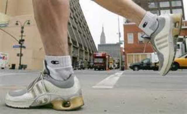 Self-Adjusting Shoes