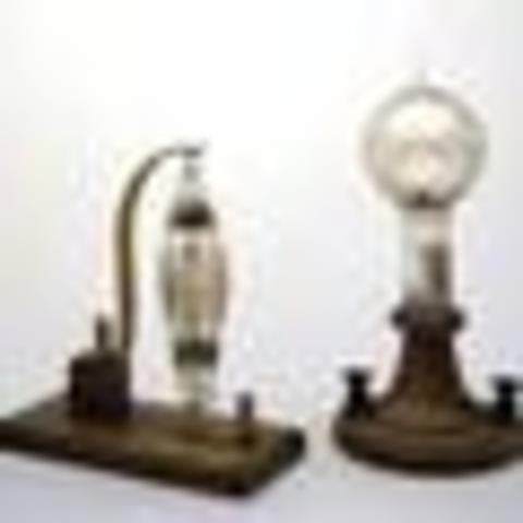 US Civil War ends; US experiences technological boom