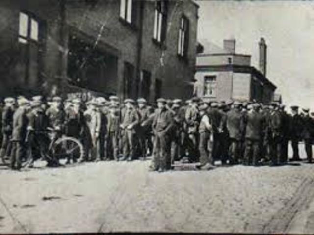 British Unions win right to strike