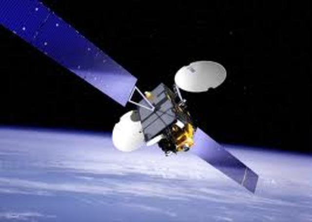 U.S. government invents a communication satellite