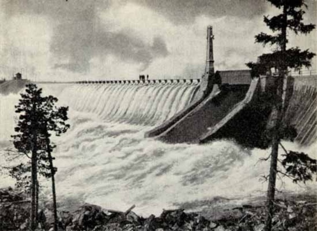 De fösta vattenkraftsanläggningarna byggdes i norden