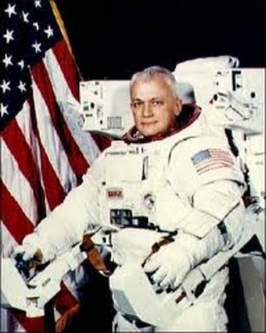 Bruce McCandless