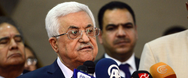 Palestinian chief negotiator submits resignation, is denied