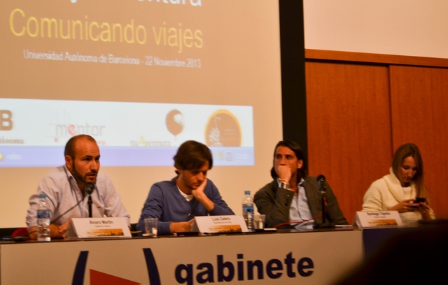 12:30-14:00 horas. Mesa redonda: “Viajes, historias, personas”.