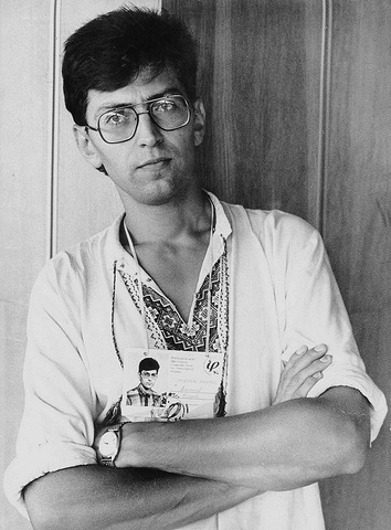 Пісня А.Сердюка "Вставай, Україно" розглядалася як один із претендентів на новий гімн незалежної України