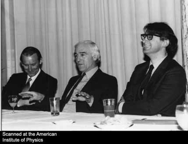 Drummond Hoyle Matthews confirma expansión del suelo marino.