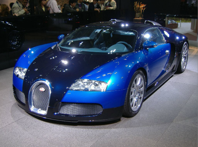 Bugatti Veyron is introduced