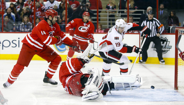 Hurricanes 4, Sens 1