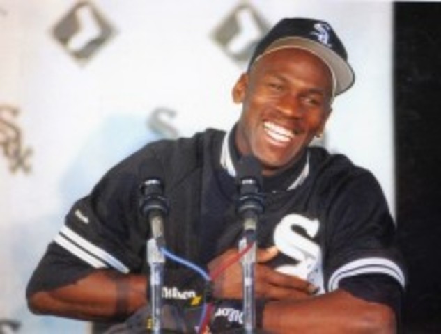 Michael's contract with the Chicagoe White Sox