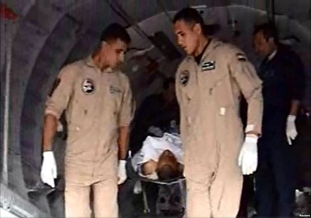 Car bomb kills 10 Egyptian soldiers in Sinai