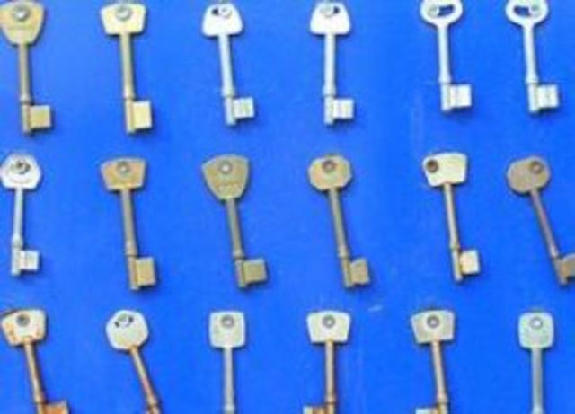 «Ни лает, ни кусает...»