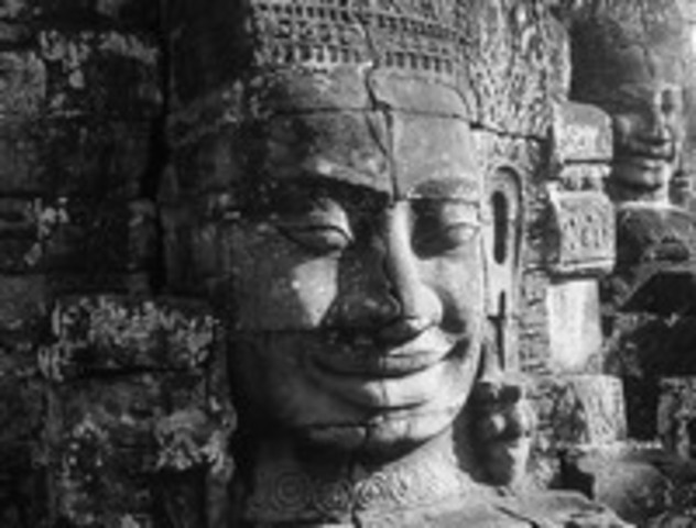 Jayavarman II dies