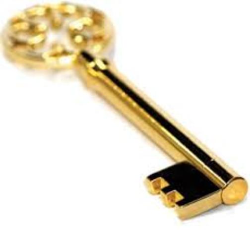 NAOMI UEHARA RECIBE LAS PRIMERAS LLAVES DE ORO