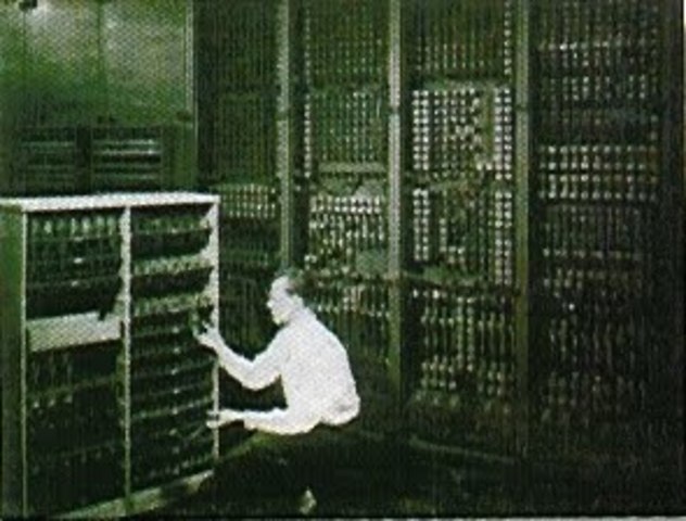 PRIMERA GENERACION DE LOS COMPUTADORES