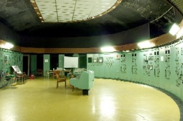 kärnkraft, sveriges försa kärnkraftverk Ångesta atomkärnkraftvärmeverk, öppmar som ett komersiellt kraftverk.