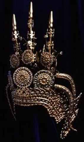 Jayarvarman V succeeded Rajendravarman