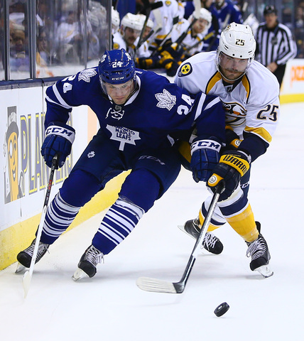 Predators 4, Leafs 2