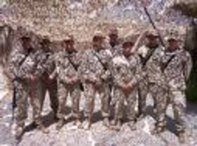 England agrees to move troops out of northwest territory.