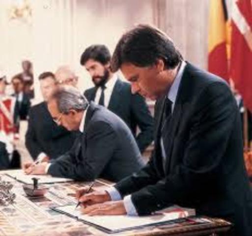 Se firma el Acta Única