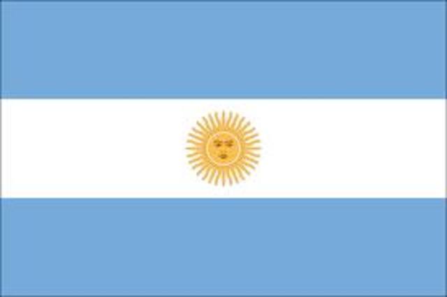 Si svolgono in Argentina le prime elezioni libere