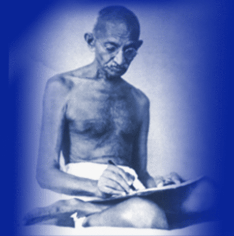 Gandhi becomes a Skilled Publisist