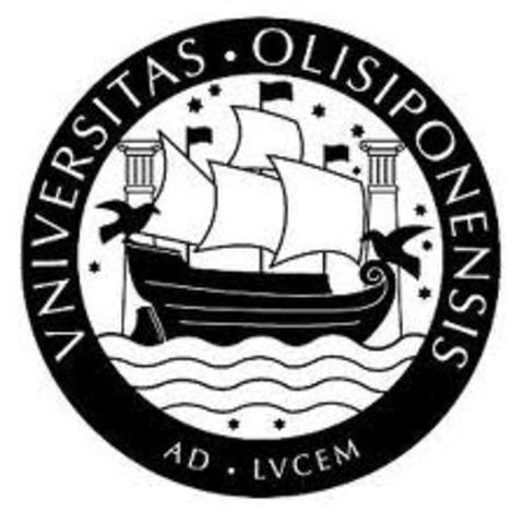 Licencia-se em Filosofia na Universidade de Lisboa.