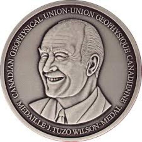 Nace John tuzo Wilson.