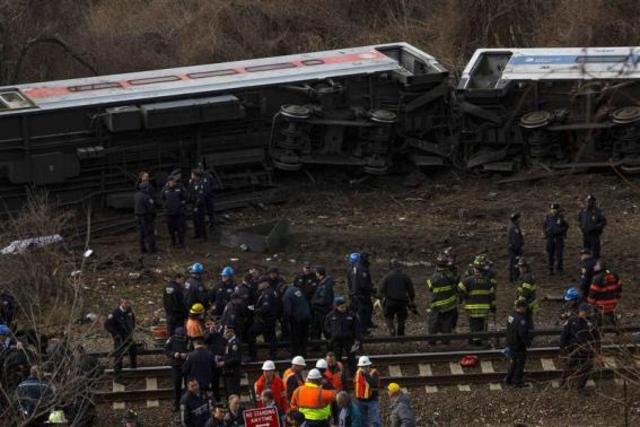 New York City commuters warned of delays following derailment