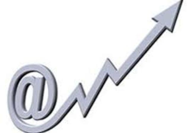 INTERNET CRECE Y TIENE UN USO COMERCIAL