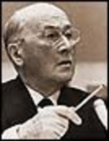 The ECSC begins work with Jean Monnet at its head