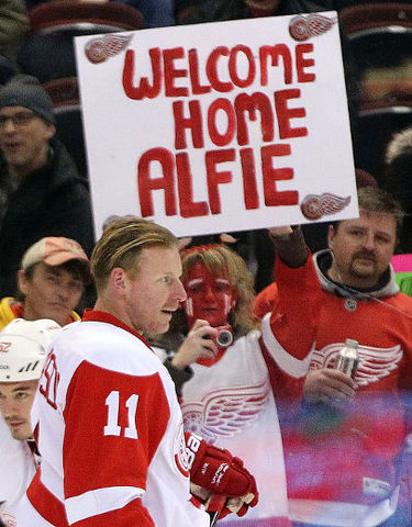 Red Wings 4, Senators 2