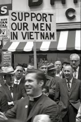 U.S. involvement in vietnam increases
