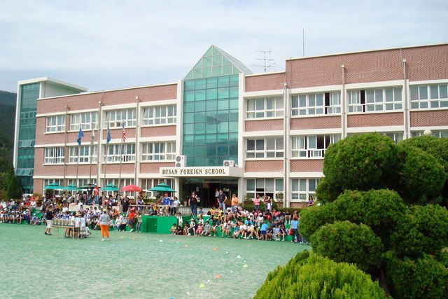 First came to Busan and went to my first school in Busan
