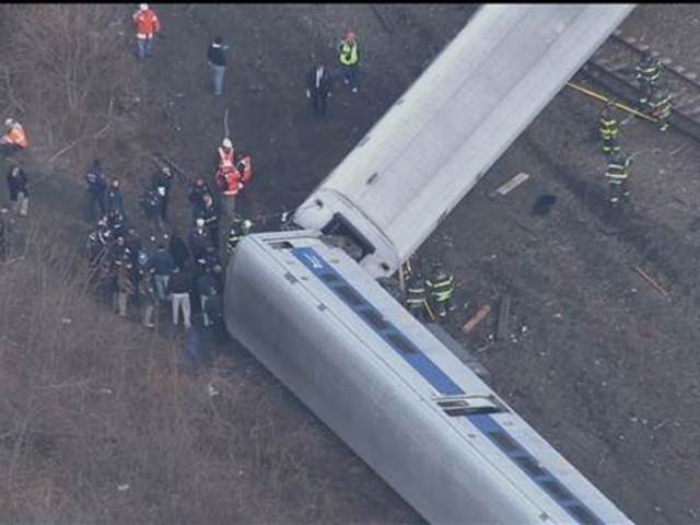NTSB: New York train was going 82 mph in 30 mph zone before crash