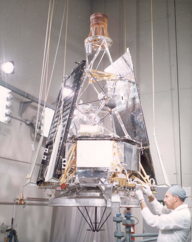 USA Mariner 2 - the first planetary probe launched
