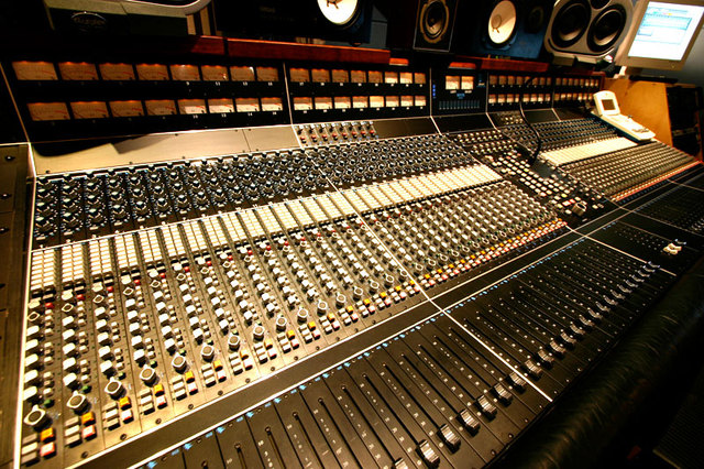 First Recording with Circa Sound she made a 45 Record.