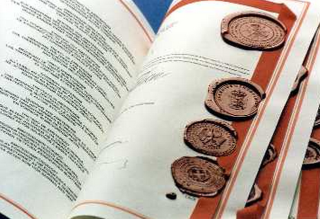 El tratado de Amsterdam firmado.