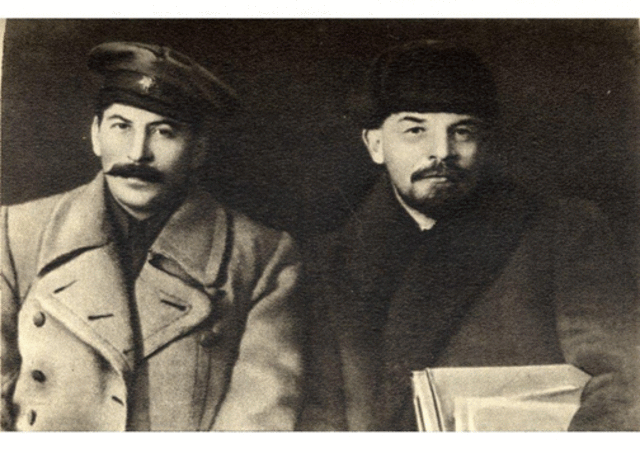 Lenin names Stalin Commissar of Nationalities