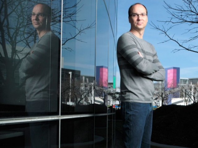 Andy Rubin moves from building Android to building robots for Google