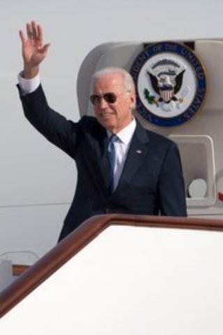 Biden Arrives in China Seeking Restraint Over New Air Zone