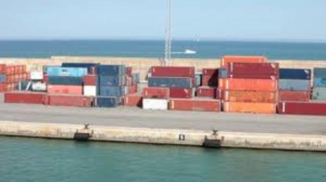 Economía provoca problemas con el comercio