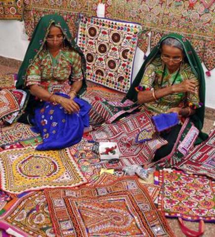 The art of weaving develops