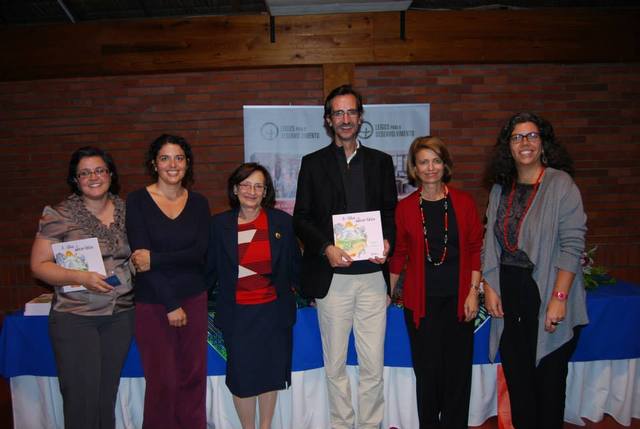 Lançamento do livro: Ilha Arco-Iris