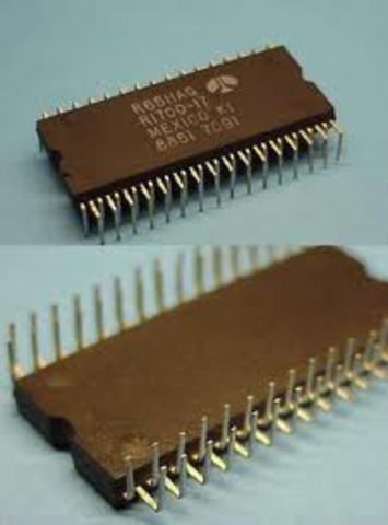 ORDENADOR DE CIRCUITO INTEGRADO POR USO CIENTIFICO QUE APESAR  DE SU TAMAÑO ERAN LO MAS POTENTES EN LA TIERRA
