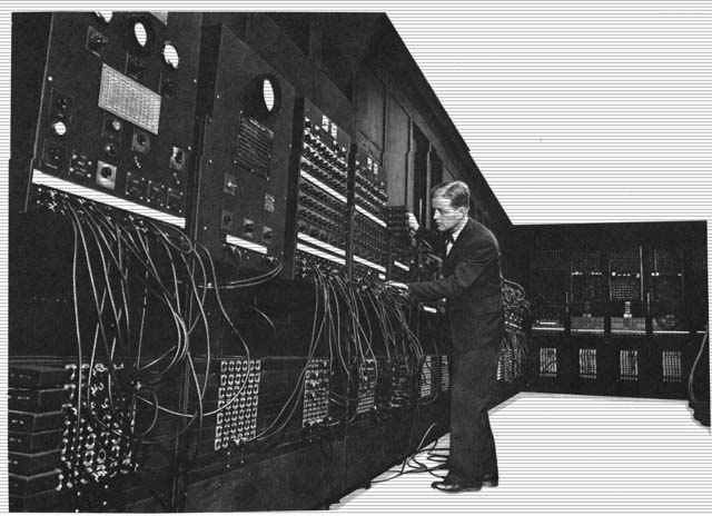 Первая электронная вычислительная машина ENIAC