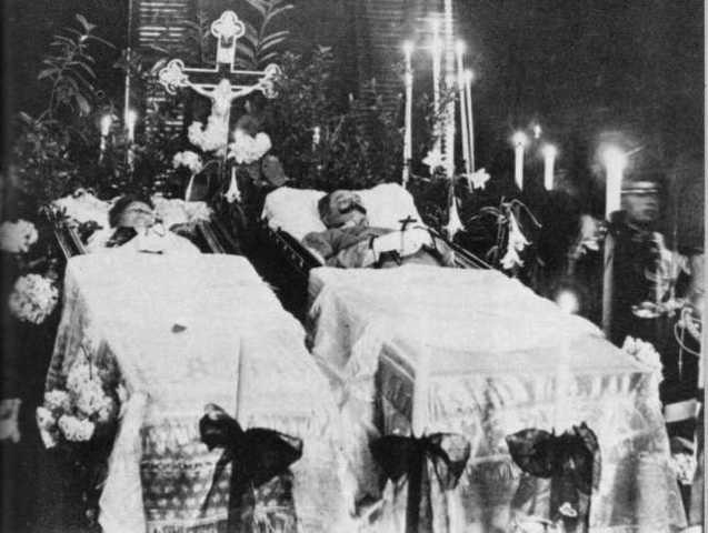 Muerte del Archiduque Fernando y su esposa